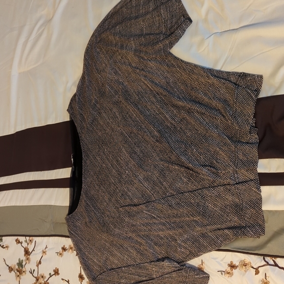 2/$10 Rose + Olive dolman sleeve top - Picture 2 of 5